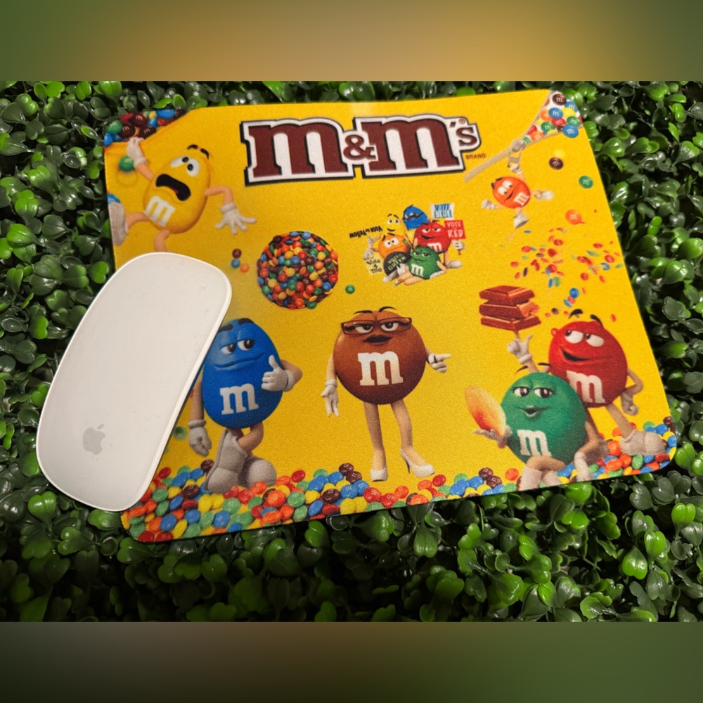 M&M'S Vibrant mouse Pad